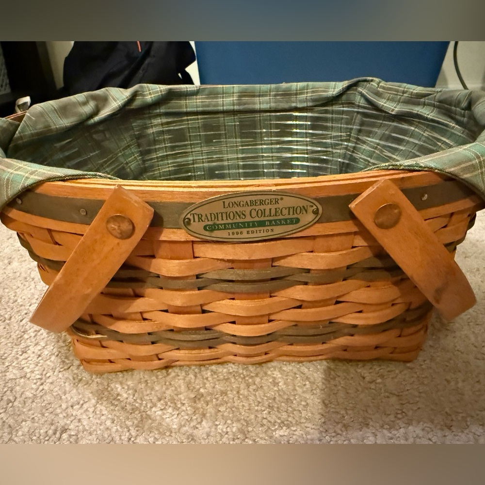 Longaberger Traditions Collection 1996 Community Basket